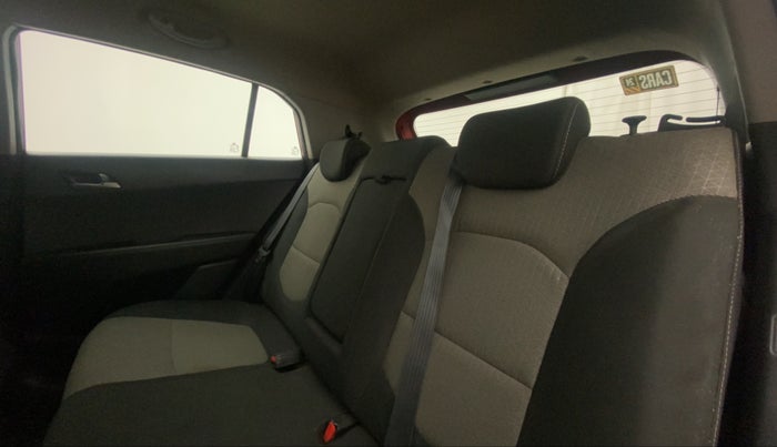 2016 Hyundai Creta SX PLUS 1.6 PETROL, Petrol, Manual, 41,458 km, Right Side Rear Door Cabin