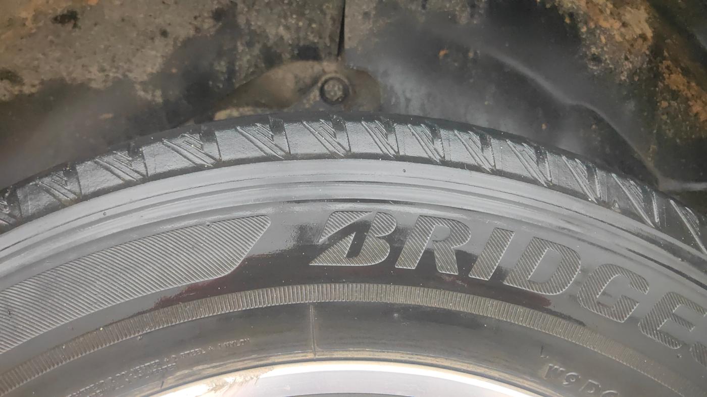 2021 Tata Safari XZA PLUS, Diesel, Automatic, 1,29,005 km, Left Rear Tyre Tread