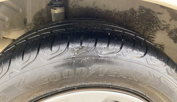 2013 Honda Amaze 1.5L I-DTEC S, Diesel, Manual, 85,835 km, Right Rear Tyre Tread