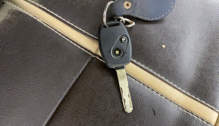 2013 Honda Amaze 1.5L I-DTEC S, Diesel, Manual, 85,835 km, Key Close Up