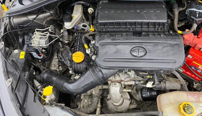 2023 Tata Tiago XT PETROL, Petrol, Manual, 32,378 km, Engine View - Right