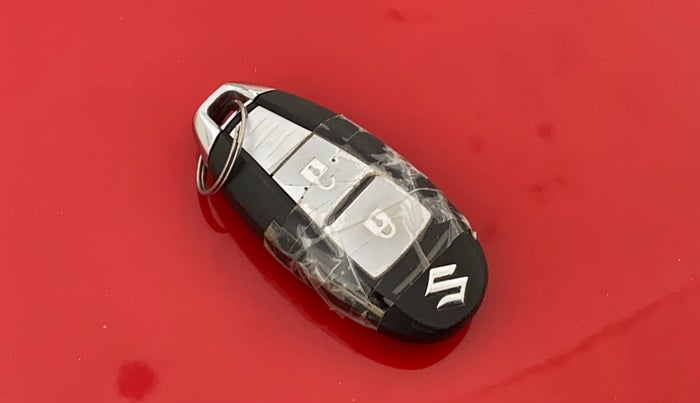 2018 Maruti Baleno ZETA PETROL 1.2, Petrol, Manual, 1,25,971 km, Key Close Up