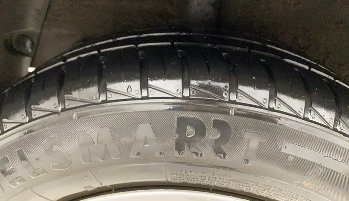 2017 Hyundai Grand i10 SPORTZ 1.2 KAPPA VTVT, Petrol, Manual, 78,167 km, Right Rear Tyre Tread