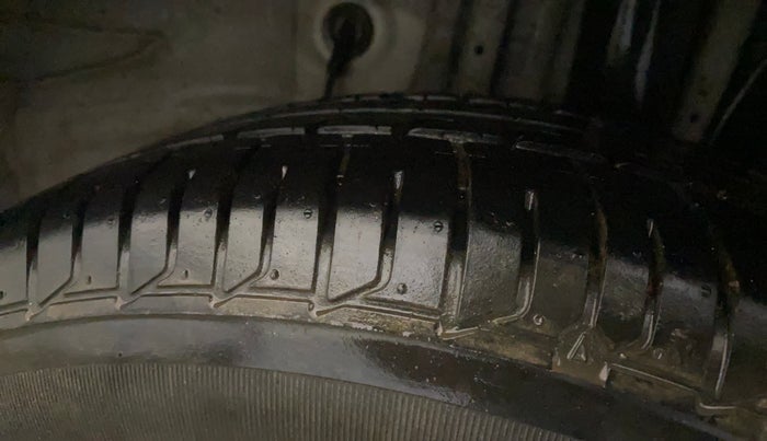 2018 Hyundai Elite i20 ASTA 1.2, Petrol, Manual, 69,056 km, Left Rear Tyre Tread