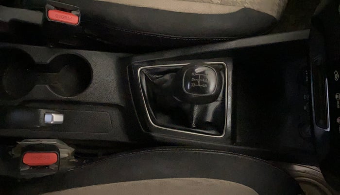 2018 Hyundai Elite i20 ASTA 1.2, Petrol, Manual, 69,056 km, Gear Lever