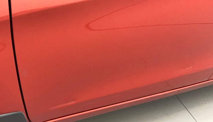 2018 Maruti Celerio VXI, Petrol, Manual, 1,19,218 km, Front passenger door - Minor scratches