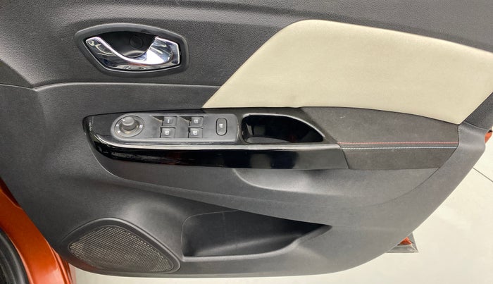 2017 Renault Captur RXT DIESEL MT, Diesel, Manual, 34,690 km, Driver Side Door Panels Control