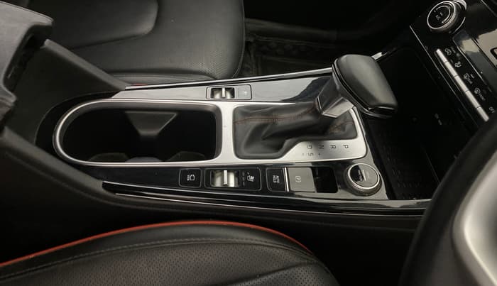 2022 Hyundai Creta SX (O) 1.4 TURBO DCT, Petrol, Automatic, 1,26,161 km, Gear Lever