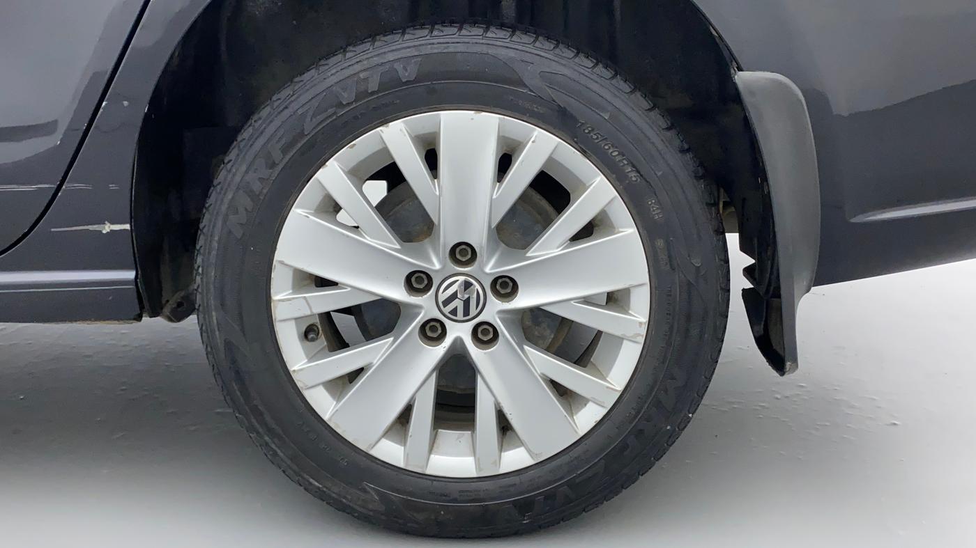 2015 Volkswagen Vento HIGHLINE 1.6 MPI, Petrol, Manual, 1,16,325 km, Left Rear Wheel
