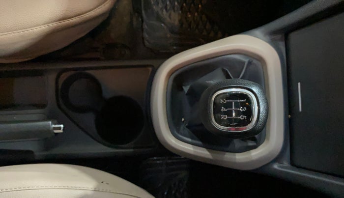 2014 Hyundai Xcent S 1.2, Petrol, Manual, 56,590 km, Gear Lever