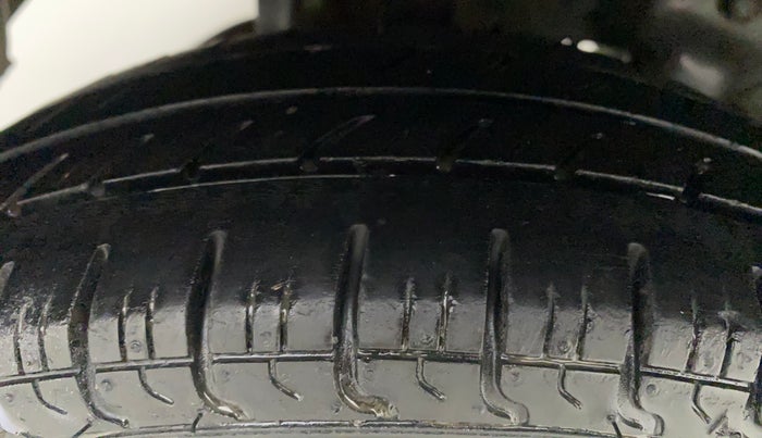 2014 Hyundai Eon ERA +, Petrol, Manual, 54,328 km, Right Rear Tyre Tread