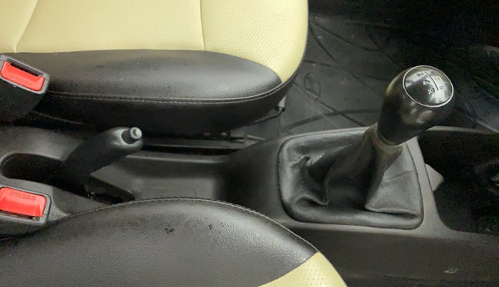 2014 Hyundai Eon ERA +, Petrol, Manual, 54,328 km, Gear Lever