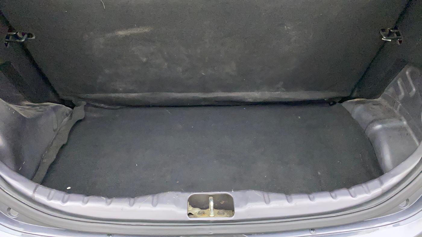 2014 Hyundai Eon ERA +, Petrol, Manual, 54,328 km, Boot Inside