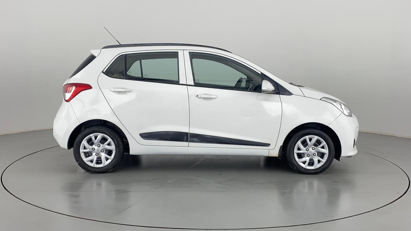 2018 Hyundai Grand i10 SPORTZ 1.2 KAPPA VTVT, Petrol, Manual, 20,438 km, Right Side View