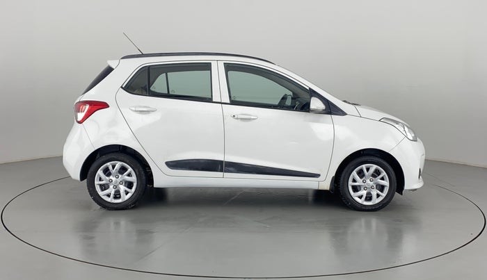 2018 Hyundai Grand i10 SPORTZ 1.2 KAPPA VTVT, Petrol, Manual, 20,438 km, Right Side View