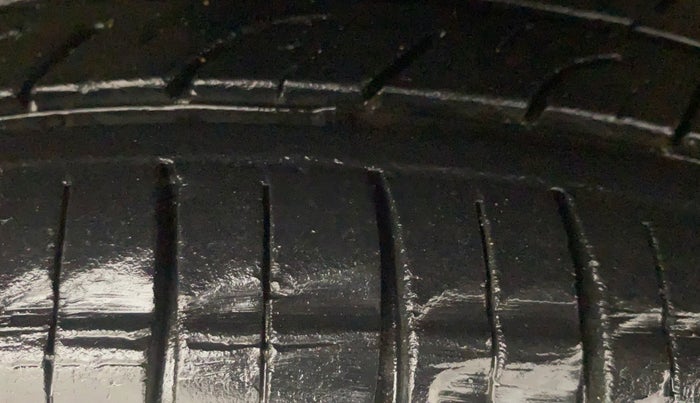2013 Maruti Alto K10 VXI, Petrol, Manual, 53,534 km, Right Front Tyre Tread