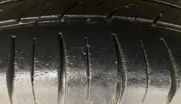 2013 Maruti Alto K10 VXI, Petrol, Manual, 53,534 km, Right Rear Tyre Tread