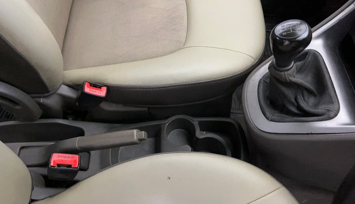 2014 Hyundai i10 MAGNA 1.1, Petrol, Manual, 75,319 km, Gear Lever
