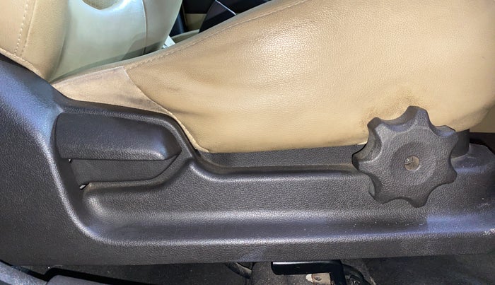 2017 Hyundai Verna 1.6 VTVT SX (O) AT, Petrol, Automatic, 25,039 km, Driver Side Adjustment Panel