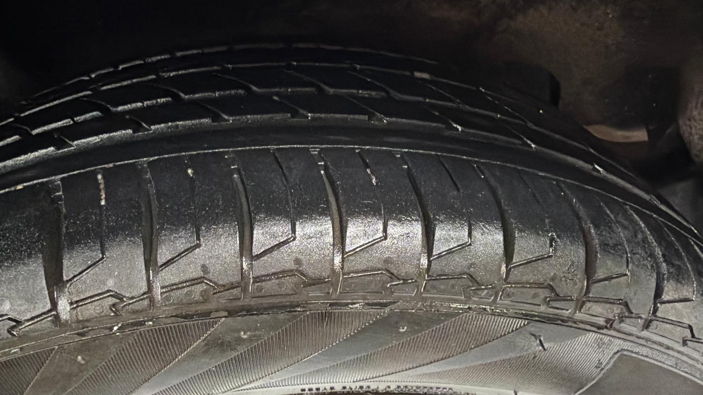 2016 Maruti Baleno ALPHA PETROL 1.2, Petrol, Manual, 81,357 km, Right Rear Tyre Tread
