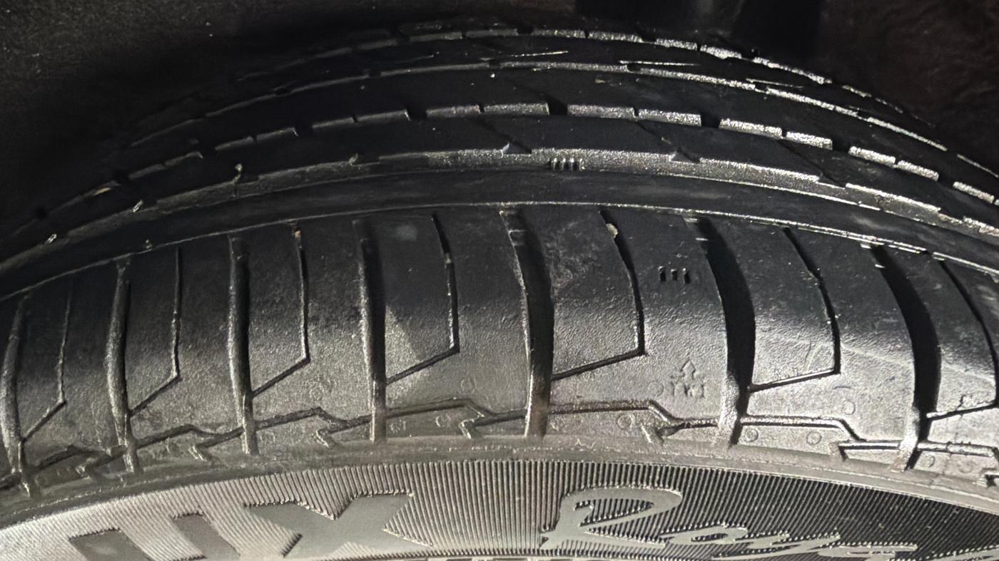 2016 Maruti Baleno ALPHA PETROL 1.2, Petrol, Manual, 81,357 km, Left Rear Tyre Tread