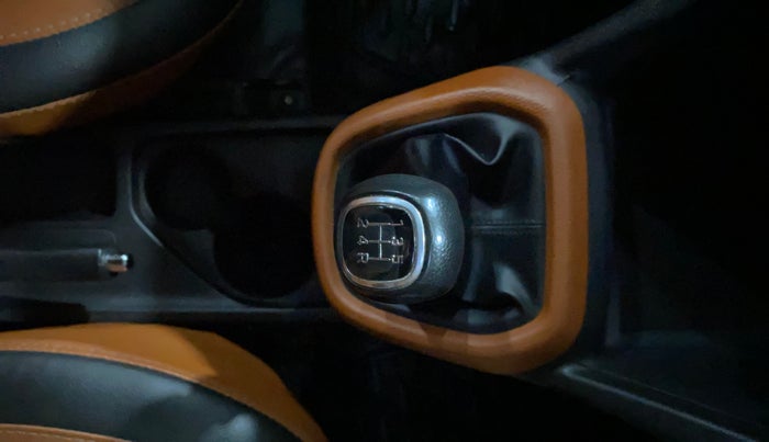 2016 Hyundai Grand i10 SPORTZ 1.2 KAPPA VTVT, Petrol, Manual, 53,865 km, Gear Lever