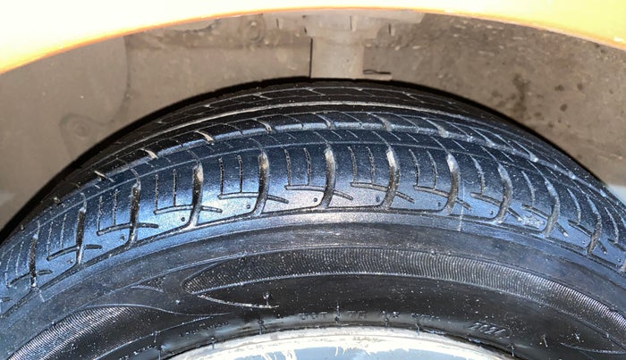 2016 Hyundai Grand i10 SPORTZ 1.2 KAPPA VTVT, Petrol, Manual, 53,865 km, Left Front Tyre Tread