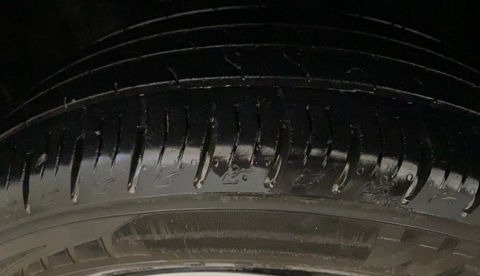 2020 Toyota URBAN CRUISER MID GRADE AT, Petrol, Automatic, 61,595 km, Left Front Tyre Tread