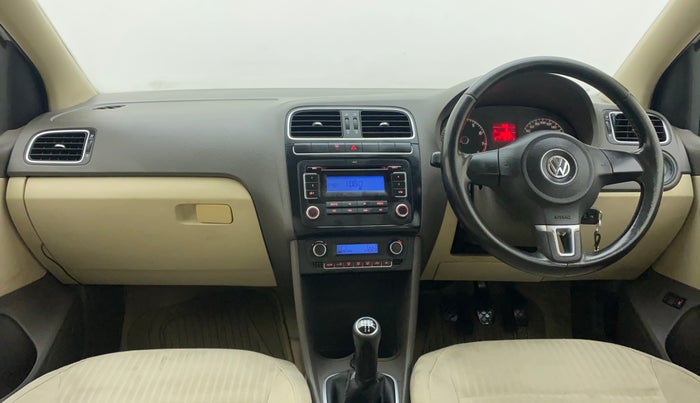 2011 Volkswagen Vento COMFORTLINE 1.6, Petrol, Manual, 96,152 km, Dashboard