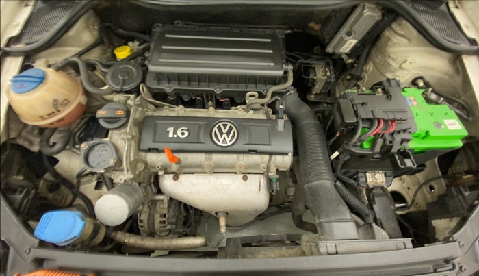 2011 Volkswagen Vento COMFORTLINE 1.6, Petrol, Manual, 96,152 km, Open Bonet