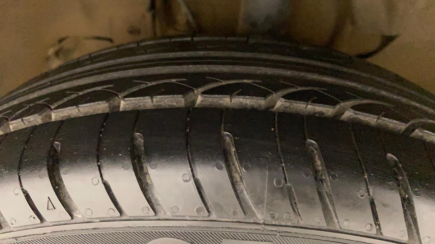 2016 Tata Tiago XZ PETROL, Petrol, Manual, 95,180 km, Left Front Tyre Tread