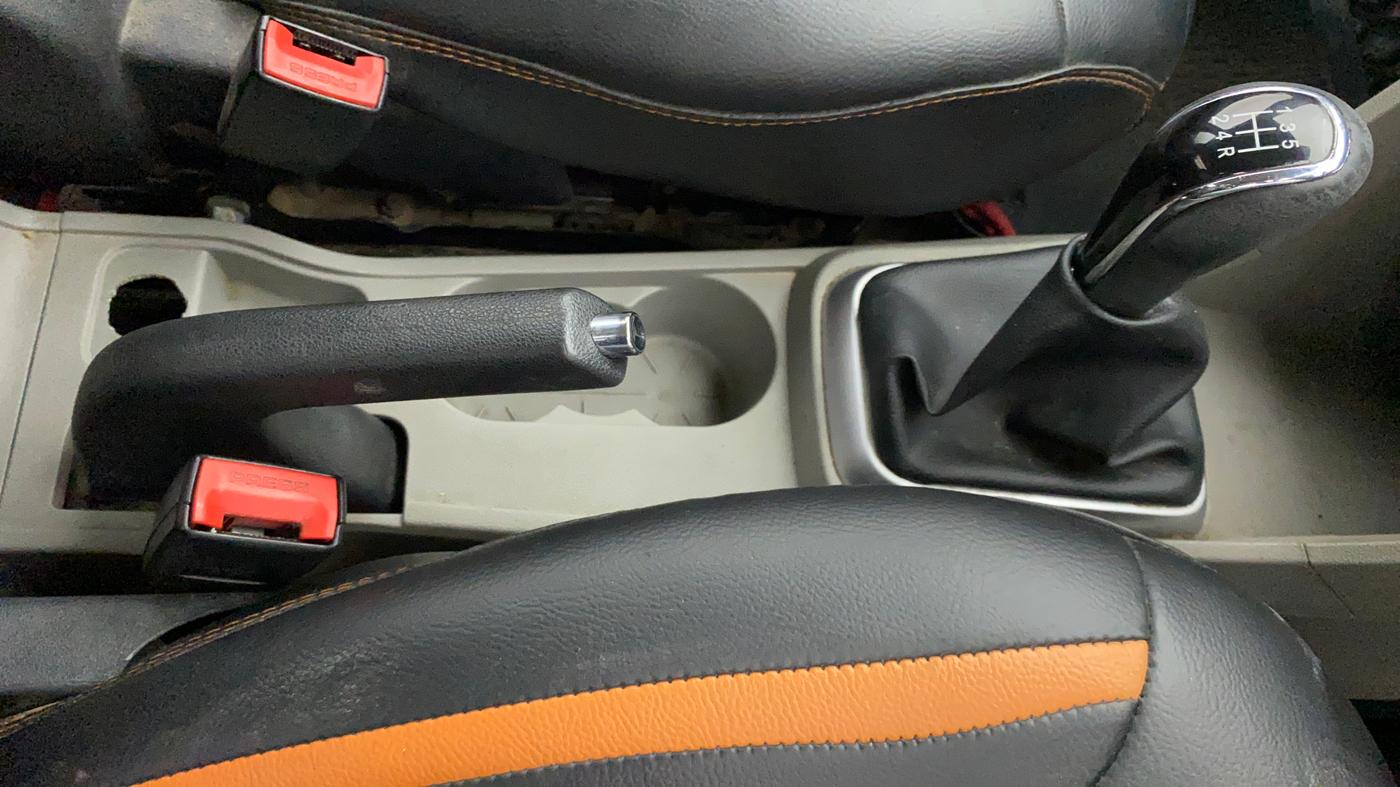 2016 Tata Tiago XZ PETROL, Petrol, Manual, 95,180 km, Gear Lever