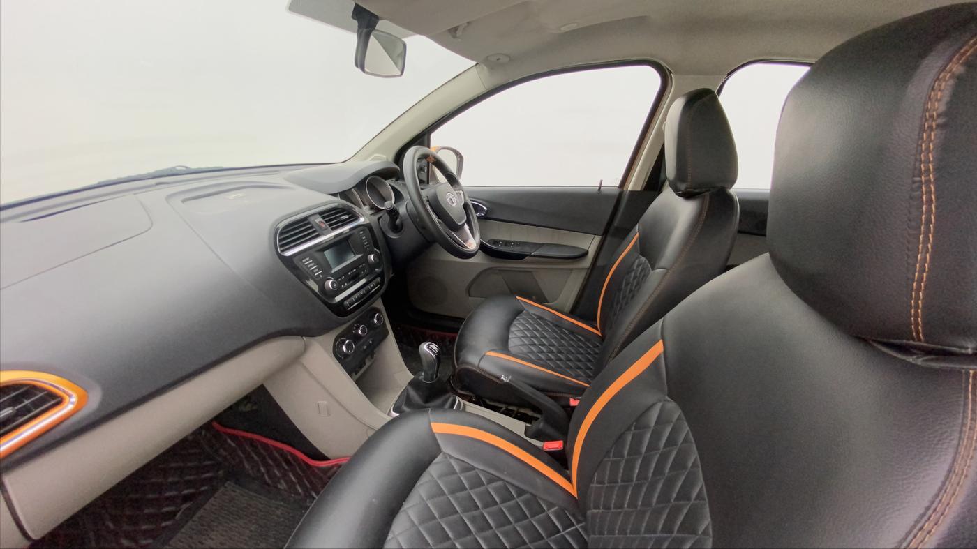 2016 Tata Tiago XZ PETROL, Petrol, Manual, 95,180 km, Right Side Front Door Cabin