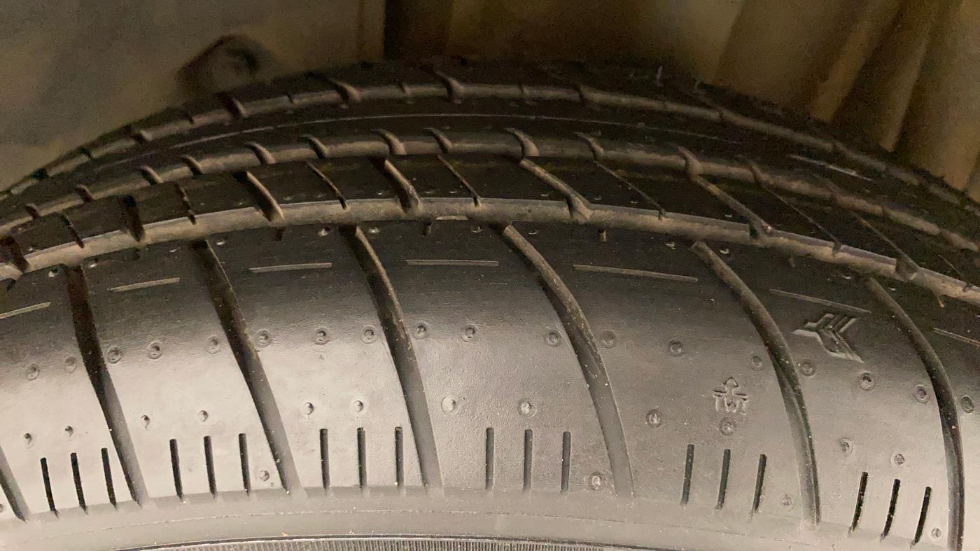 2016 Tata Tiago XZ PETROL, Petrol, Manual, 95,180 km, Left Rear Tyre Tread