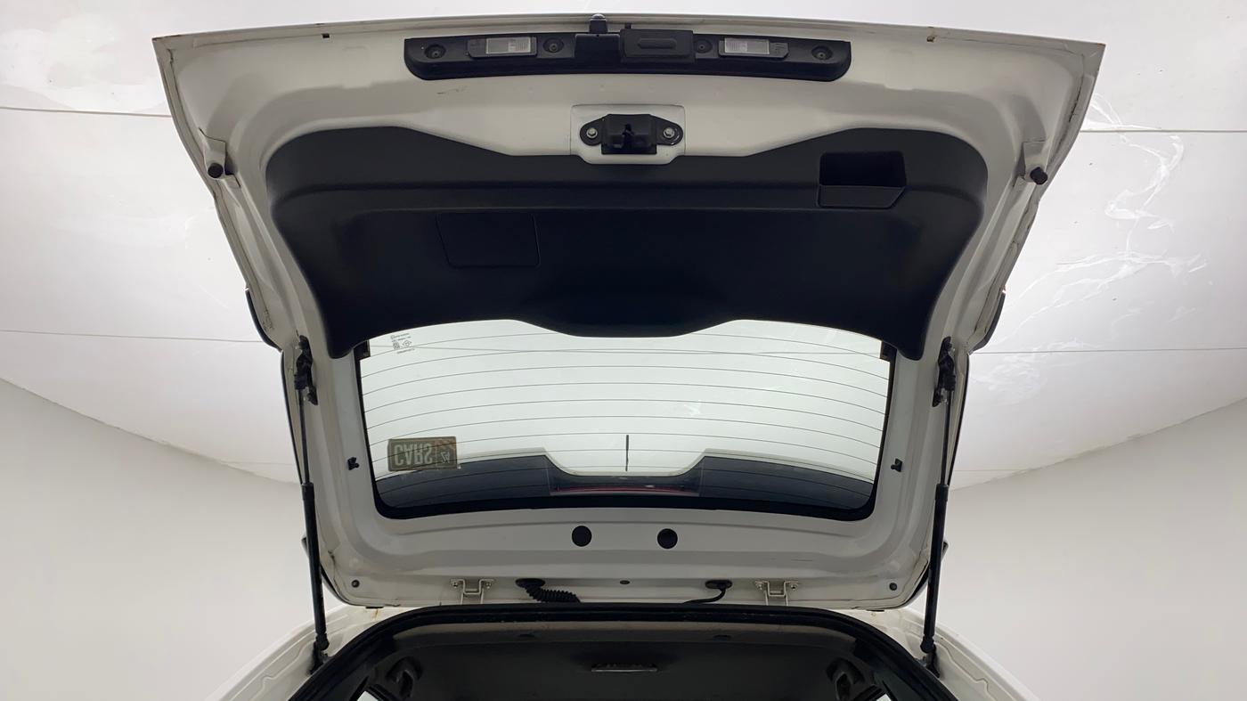 2021 Nissan MAGNITE XV PREMIUM TURBO CVT, Petrol, Automatic, 60,452 km, Boot Door Open
