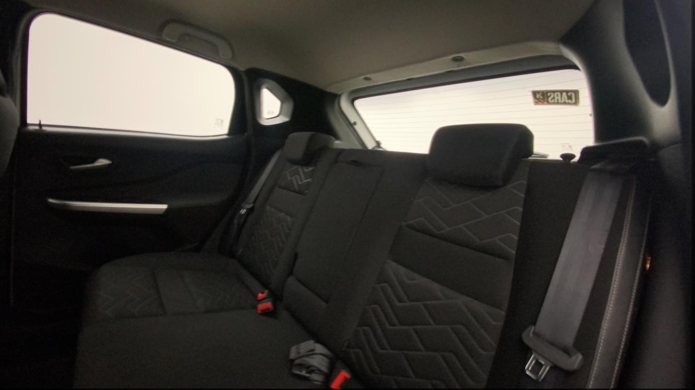 2021 Nissan MAGNITE XV PREMIUM TURBO CVT, Petrol, Automatic, 60,452 km, Right Side Rear Door Cabin