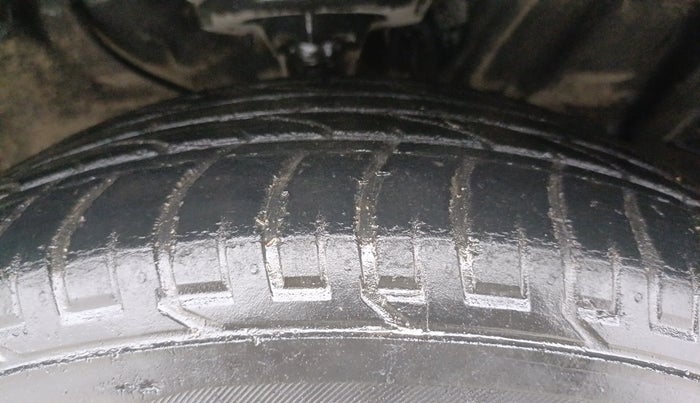 2017 Hyundai Creta SX PLUS AT 1.6 PETROL, Petrol, Automatic, 70,973 km, Right Front Tyre Tread