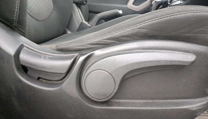 2017 Hyundai Creta SX PLUS AT 1.6 PETROL, Petrol, Automatic, 70,973 km, Driver Side Adjustment Panel