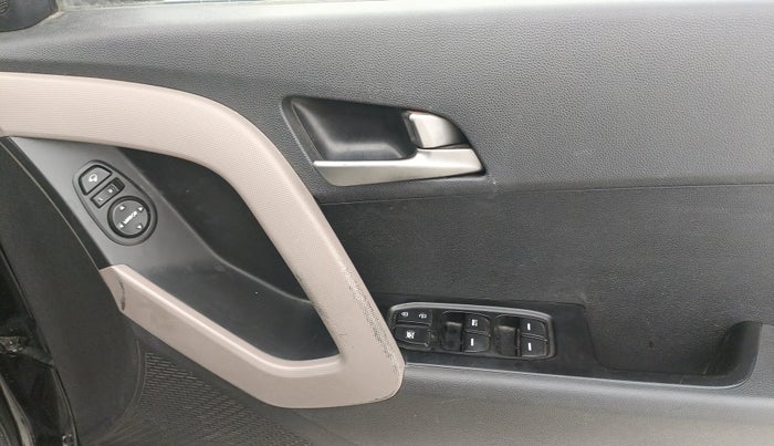 2017 Hyundai Creta SX PLUS AT 1.6 PETROL, Petrol, Automatic, 70,973 km, Driver Side Door Panels Control