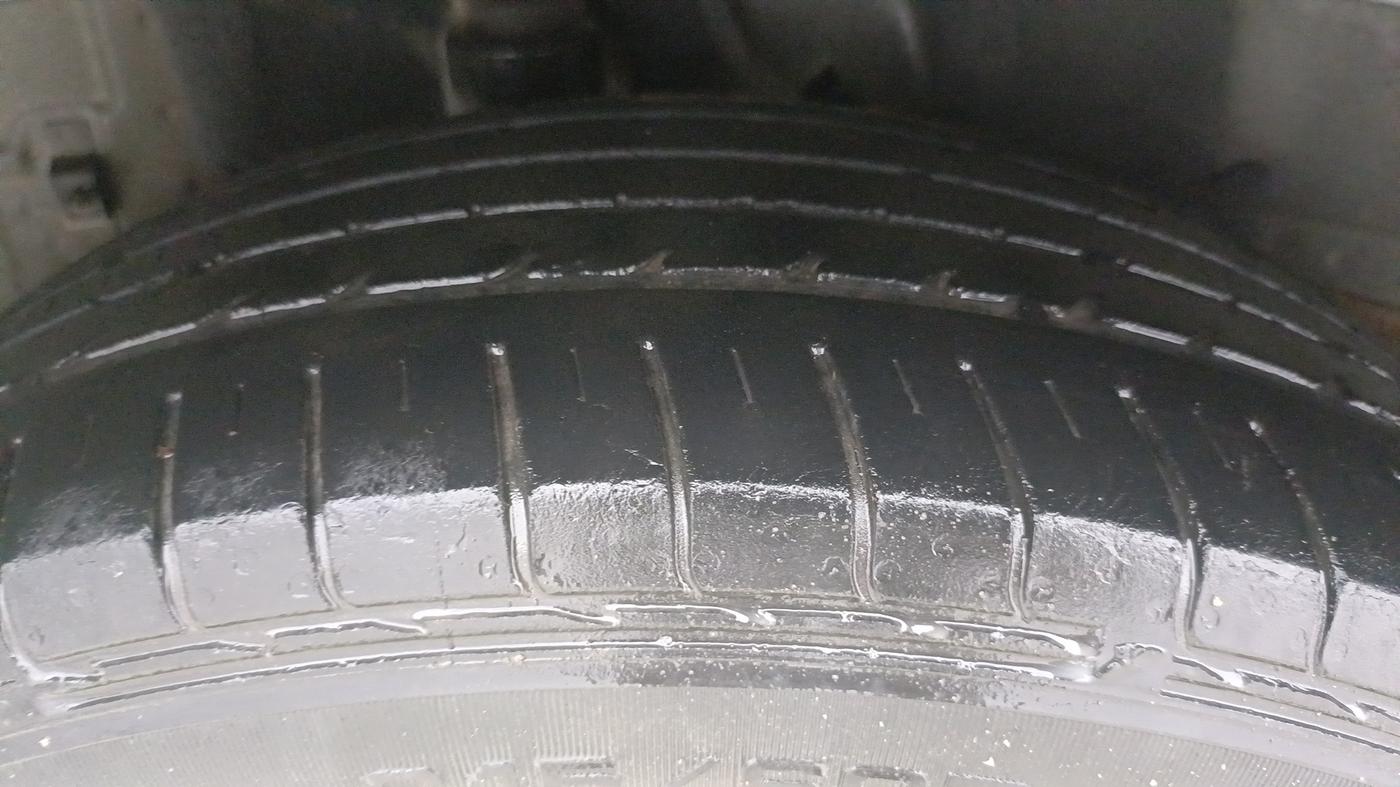 2017 Hyundai Creta SX PLUS AT 1.6 PETROL, Petrol, Automatic, 70,973 km, Right Rear Tyre Tread