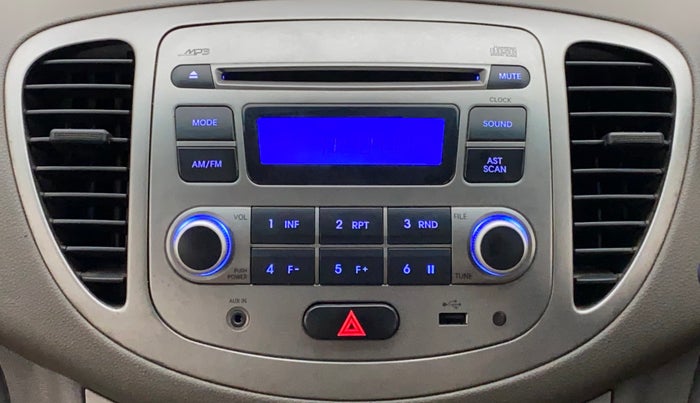 2011 Hyundai i10 MAGNA 1.2, Petrol, Manual, 27,813 km, Infotainment System