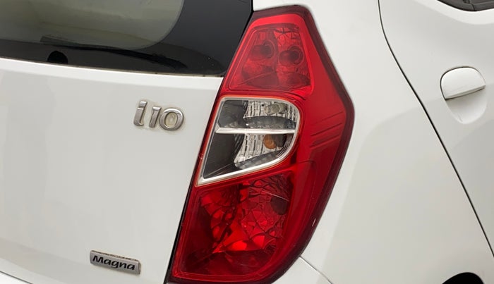 2011 Hyundai i10 MAGNA 1.2, Petrol, Manual, 27,813 km, Right tail light - Minor damage