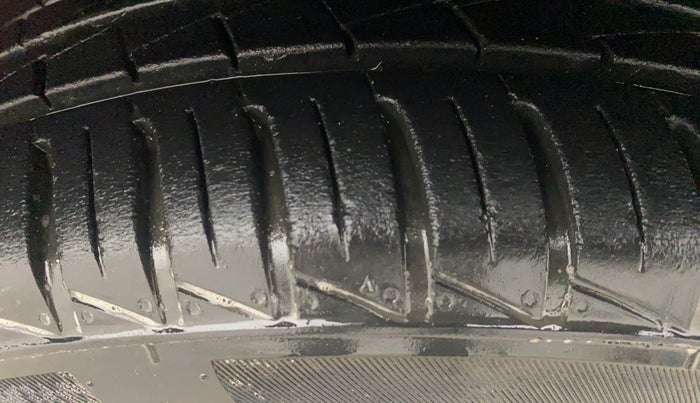 2022 Renault Kwid RXL 1.0 (O), Petrol, Manual, 9,402 km, Right Front Tyre Tread