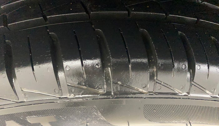 2022 Renault Kwid RXL 1.0 (O), Petrol, Manual, 9,402 km, Right Rear Tyre Tread