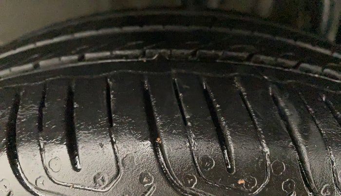 2022 Tata Tiago XT CNG, CNG, Manual, 29,049 km, Left Rear Tyre Tread