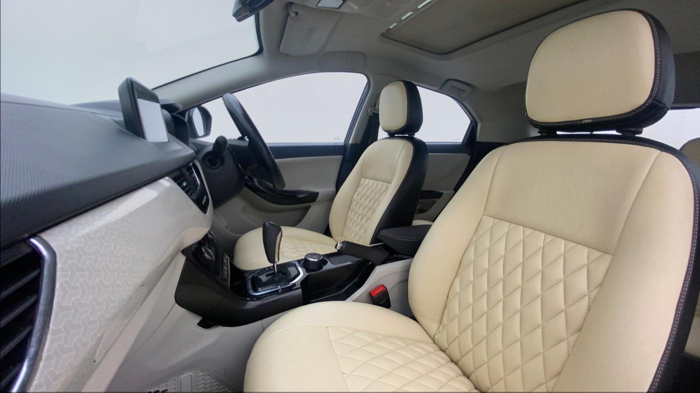 2021 Tata NEXON XZA PLUS SUNROOF PETROL, Petrol, Automatic, 48,090 km, Right Side Front Door Cabin