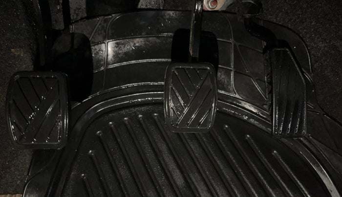 2023 Maruti New Wagon-R LXI CNG 1.0, CNG, Manual, 33,152 km, Pedals