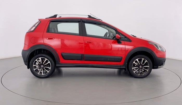 2017 Fiat URBAN CROSS EMOTION MULTIJET 1.3, Diesel, Manual, 36,220 km, Right Side View