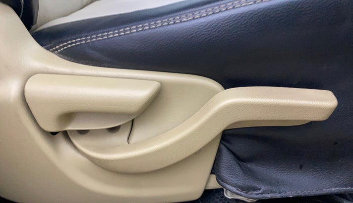 2016 Honda Amaze 1.2L I-VTEC SX, Petrol, Manual, 77,809 km, Driver Side Adjustment Panel