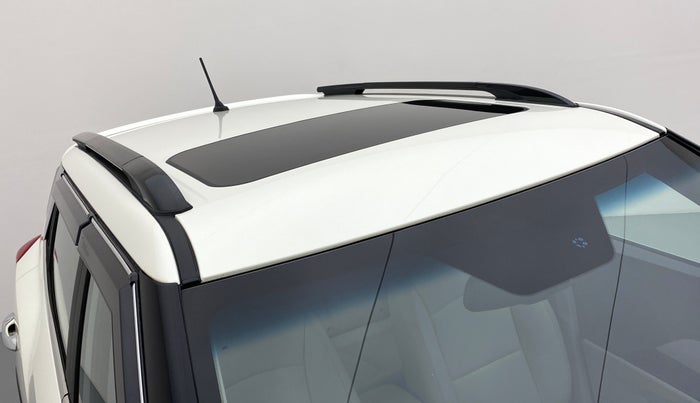 2021 Mahindra XUV300 1.2 W8 OPT, Petrol, Manual, 3,154 km, Roof
